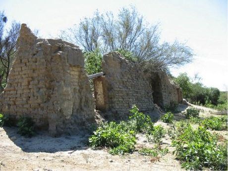 Visita de San Jacinto ruins. Photo by Jack Swords in 2003.